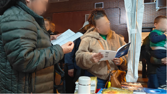 0225西班牙3天庙会1.png